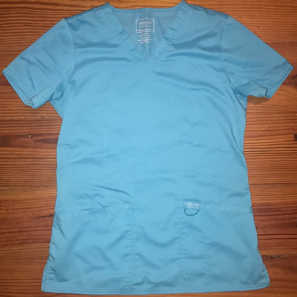 Scrub set